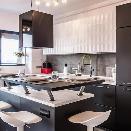 2-room Penthouse Plaza P1 Daire *