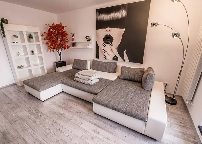 2-room Penthouse Plaza P1 公寓 布加勒斯特