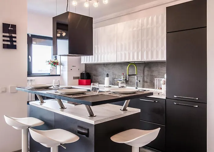 2-room Penthouse Plaza P1 Apartment *